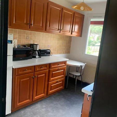 Maison Moderne En Face De La 펜션