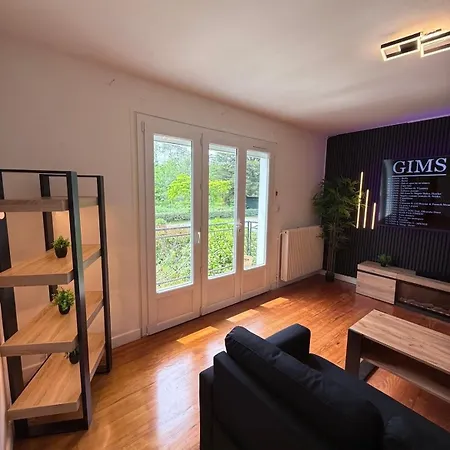 Maison En Face De La Hébergement de vacances Ares