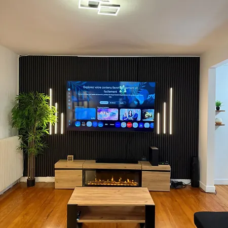 Maison Moderne En Face De La Holiday home *